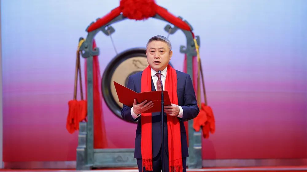 苏州冲出一个百亿芯片IPO，北大校友创办，首日收涨202%